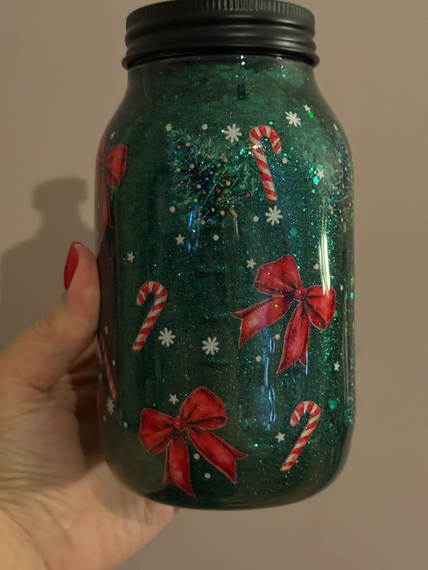 Christmas tree/candycand dish soap jar 32oz with pump
