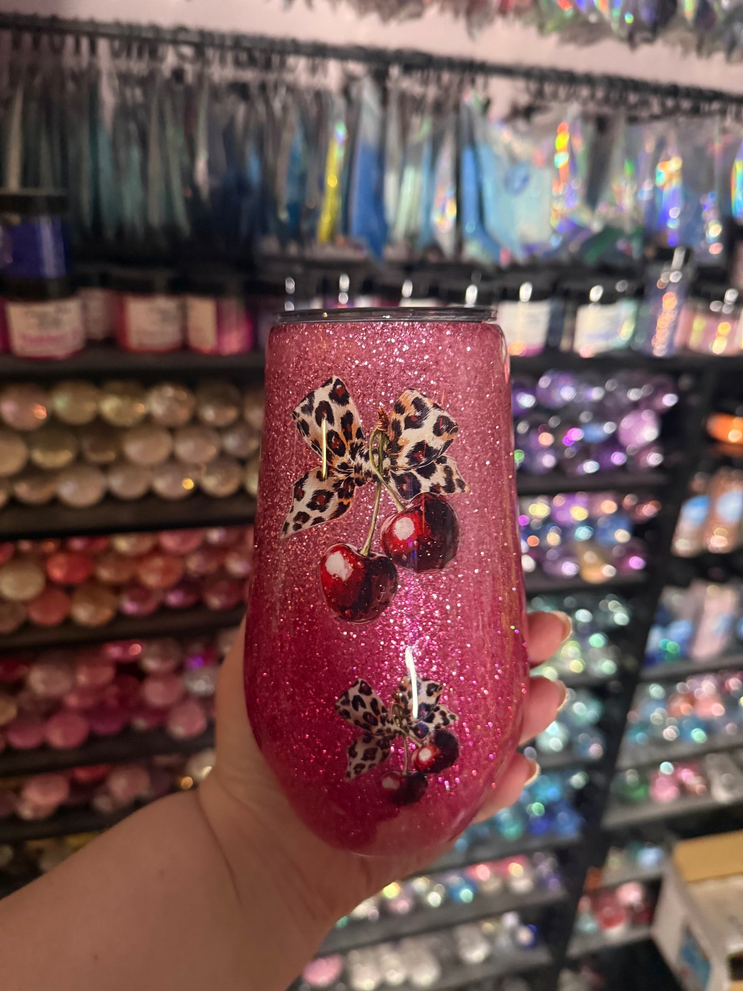 17oz leopard cherry wine glass